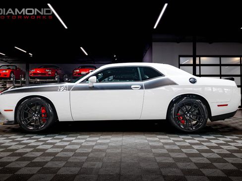 Used 2023 Dodge Challenger R/T w/ T/A Package image 11