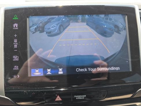 Used 2016 Honda Pilot Touring image 20