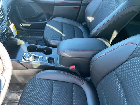 New 2025 Ford Escape ST-Line w/ Tech Pack #1 image 29