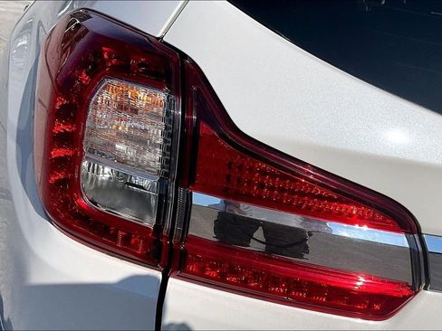 Used 2021 Subaru Ascent Touring w/ Popular Package #2 image 22