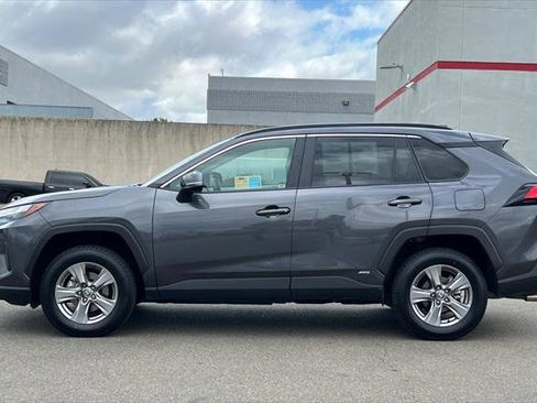 Certified 2024 Toyota RAV4 XLE w/ Convenience Package AWD/4WD image 9
