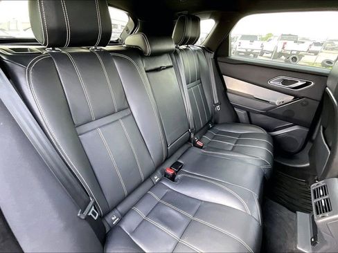 Used 2021 Land Rover Range Rover Velar R-Dynamic S image 22