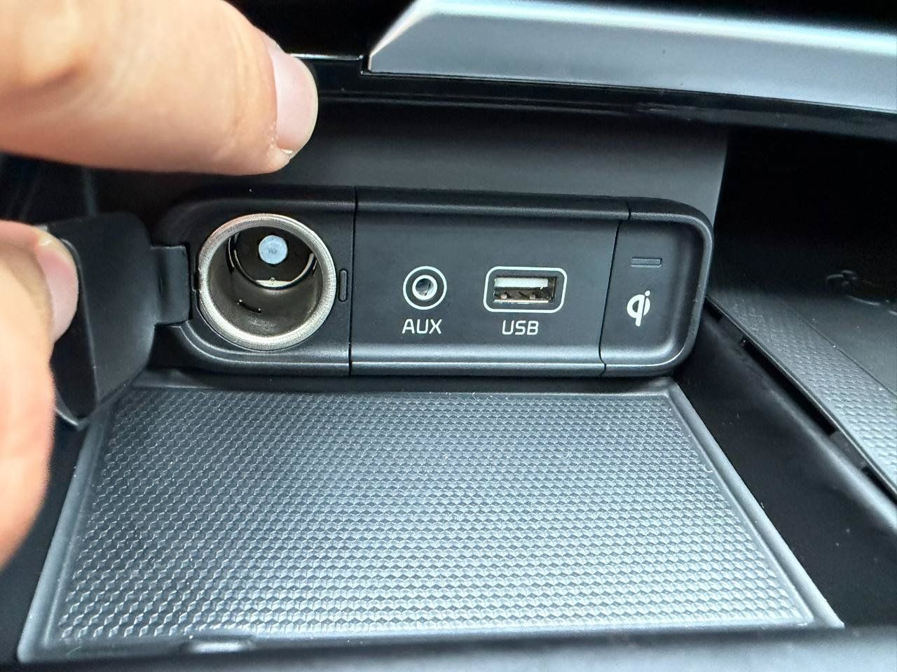 Used 2021 Kia Stinger GT-Line w/ Sun & Sound Package RWD image 39