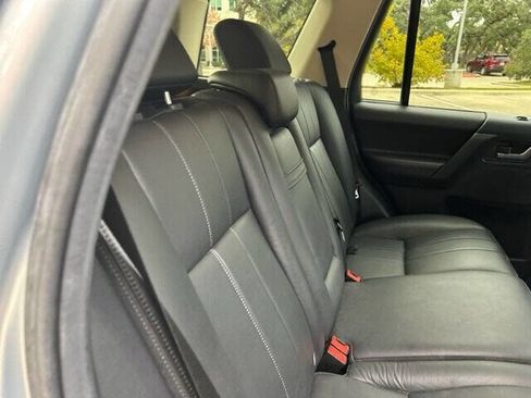 Used 2013 Land Rover LR2 HSE image 18