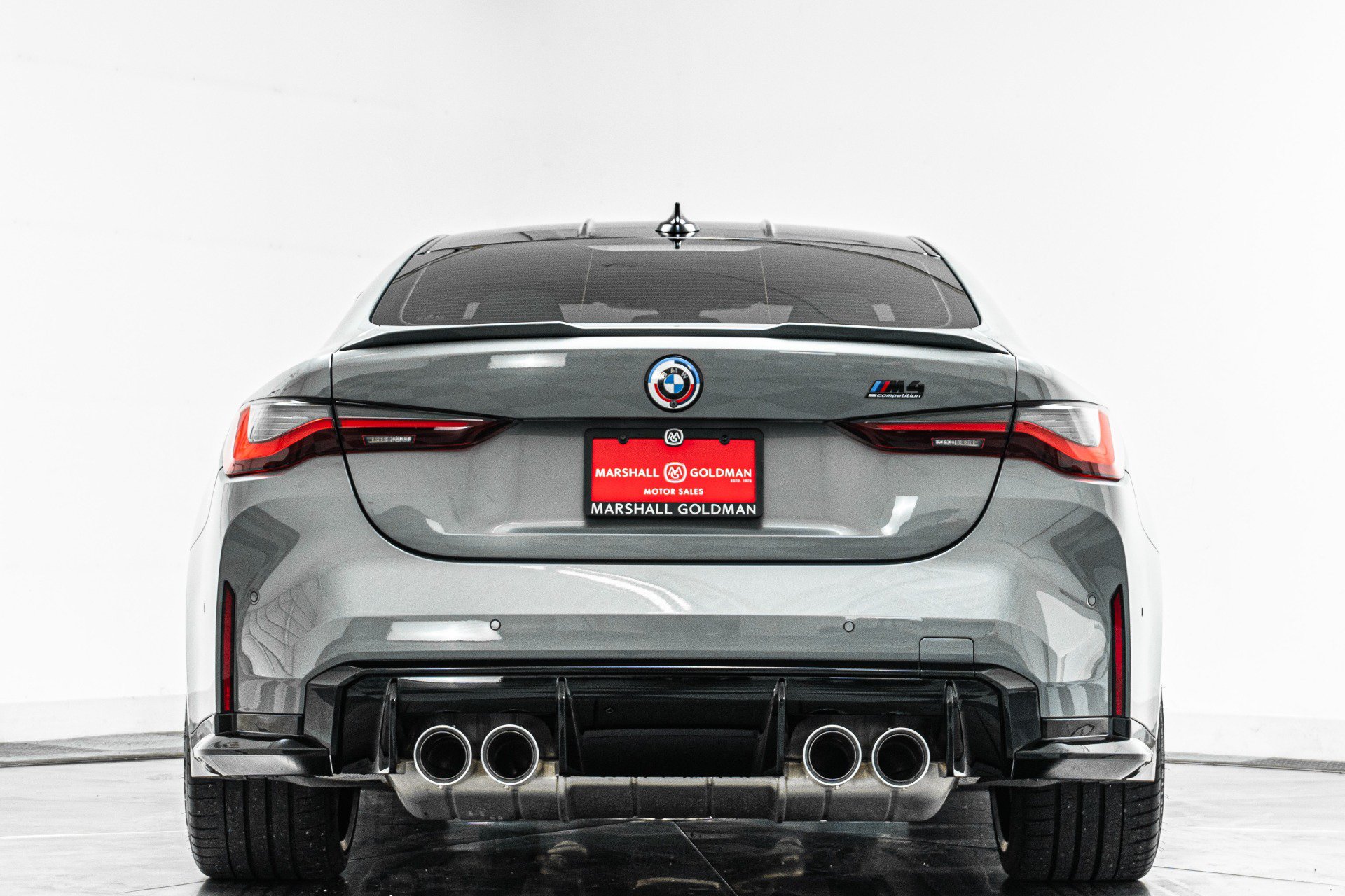 Used 2022 BMW M4 Competition w/ Executive Package RWD image 8