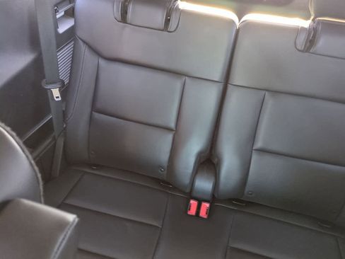 Used 2022 Ford Explorer XLT w/ Equipment Group 202A image 22