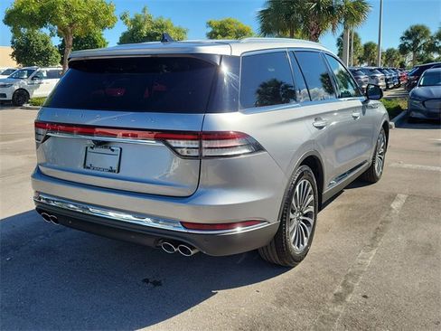 Certified 2024 Lincoln Aviator 2WD w/ Premium Package image 6