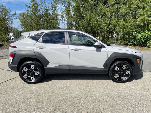 Used 2024 Hyundai Kona SEL AWD/4WD image 7