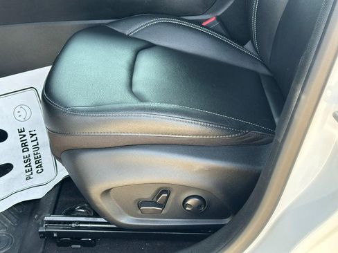 Used 2023 Jeep Compass High Altitude image 17