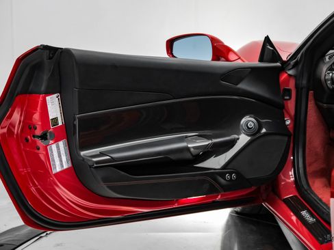 Used 2017 Ferrari 488 GTB RWD image 99