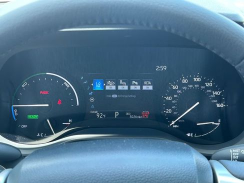 Certified 2026 Toyota Sienna XLE FWD image 37