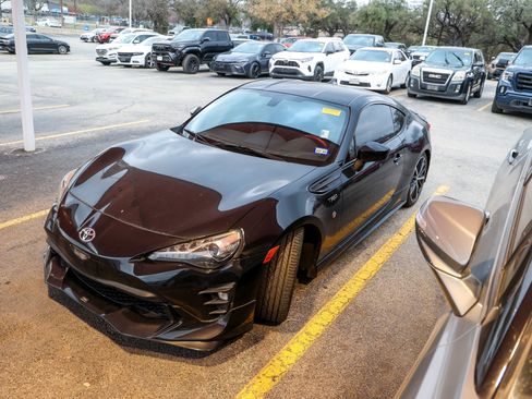 Used 2019 Toyota 86 TRD SE image 3