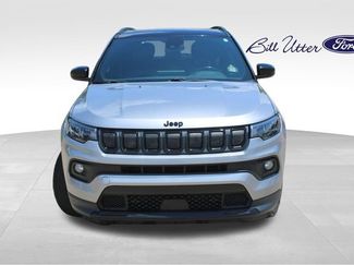 Used 2022 Jeep Compass Latitude w/ Sun and Sound Group FWD video 2