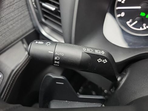 Used 2023 Nissan Rogue SV AWD/4WD image 26
