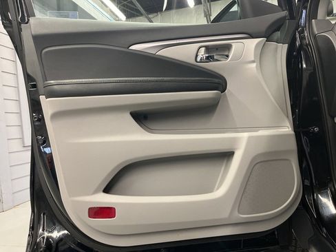 Used 2017 Honda Pilot EX-L image 9