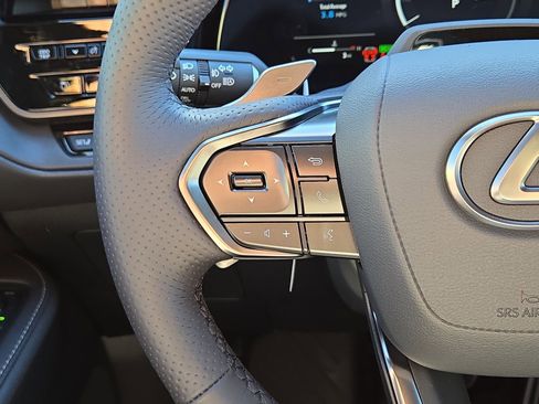 New 2026 Lexus TX 500h AWD image 21