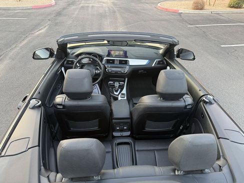 Used 2019 BMW 230i Convertible w/ M Sport Package RWD image 9