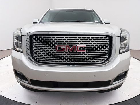Used 2016 GMC Yukon Denali w/ Open Road Package image 2