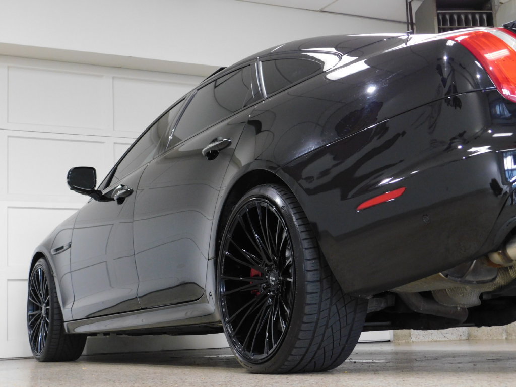 Used 2018 Jaguar XJ RWD image 75