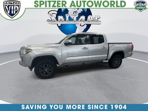 Used 2023 Toyota Tacoma SR5 AWD/4WD image 4