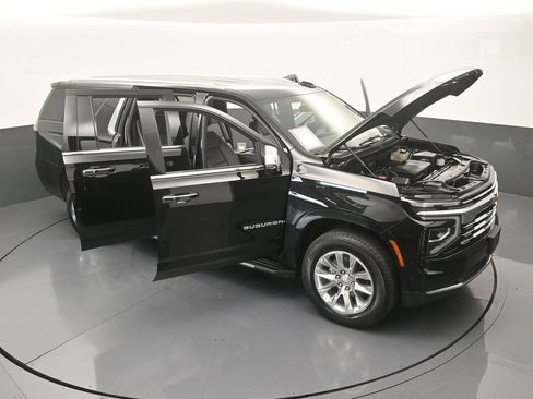 Used 2026 Chevrolet Suburban Premier AWD/4WD image 79