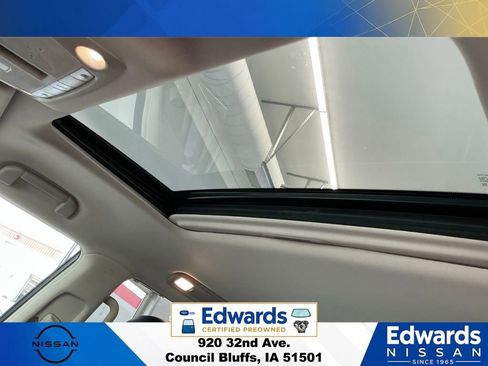 Used 2023 Nissan Armada SL AWD/4WD image 41