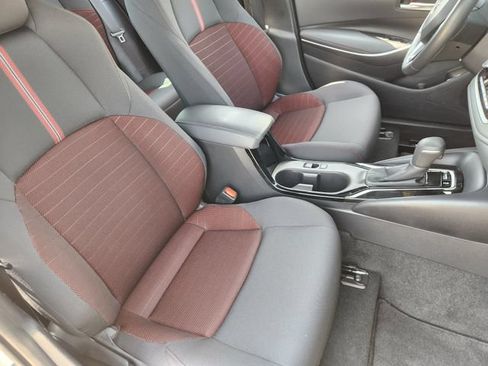Used 2025 Toyota Corolla SE FWD image 10