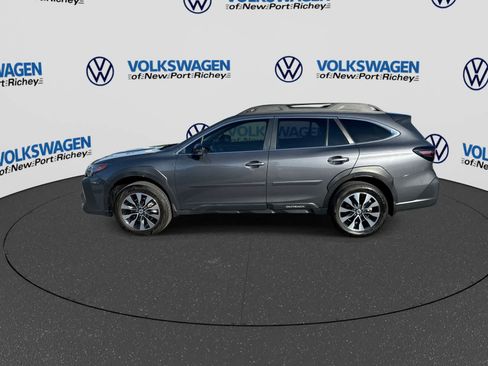 Used 2025 Subaru Outback Limited AWD/4WD image 11