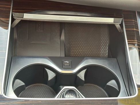 Certified 2025 BMW X7 xDrive40i w/ Premium Package image 18