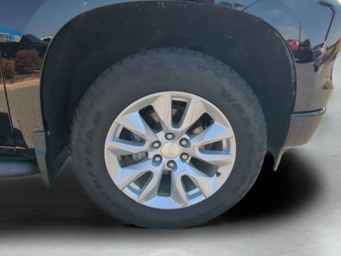 Used 2022 Chevrolet Silverado 1500 Custom image 11