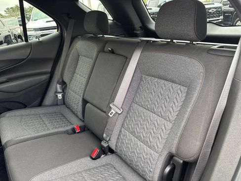 Used 2022 Chevrolet Equinox LT AWD/4WD image 21