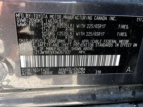 Used 2025 Toyota RAV4 XLE FWD image 30