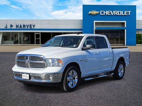 Used 2018 RAM 1500 Lone Star image 3