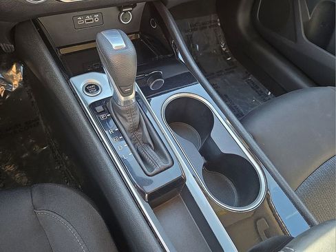 Used 2024 Nissan Altima 2.5 SV image 30