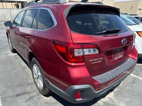 Used 2018 Subaru Outback 2.5i Premium AWD/4WD image 5