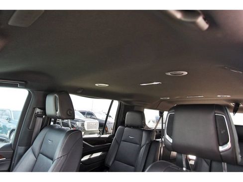 Used 2022 Cadillac Escalade ESV Luxury RWD image 30