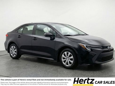 Used 2025 Toyota Corolla LE FWD image 1