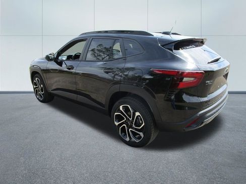 New 2026 Chevrolet Trax RS w/ Sunroof Package image 3