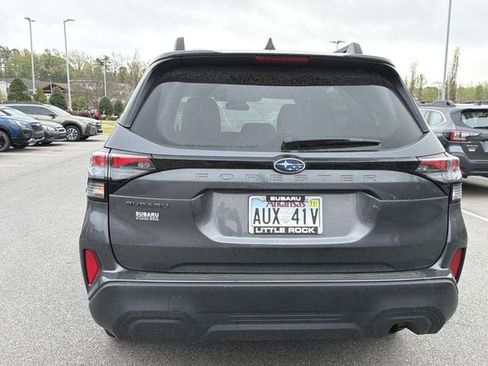 Used 2026 Subaru Forester Premium image 4