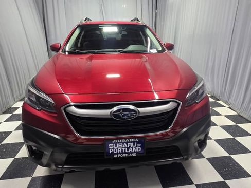 Used 2022 Subaru Outback Premium AWD/4WD image 2