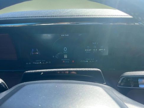 Used 2023 Lincoln Navigator Reserve AWD/4WD image 10