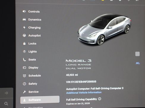 Used 2022 Tesla Model 3 Long Range image 22