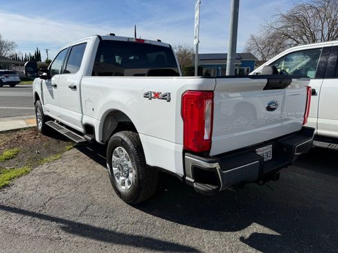 Used 2024 Ford F250 XLT image 3