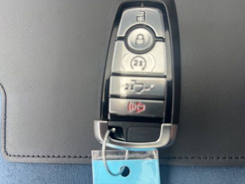 New 2025 Ford F250 Platinum image 33