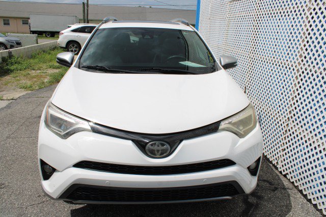 Used 2017 Toyota RAV4 SE FWD image 5