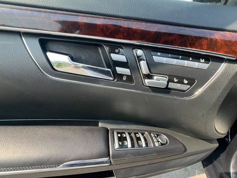 Used 2013 Mercedes-Benz S 550 4MATIC image 11