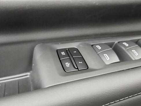 Used 2023 Chevrolet Tahoe LT w/ LT Signature Package AWD/4WD image 28