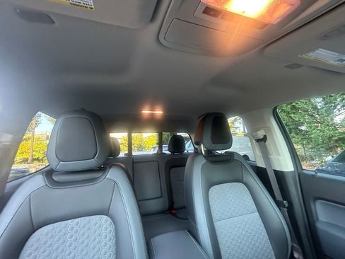 Used 2021 Chevrolet Colorado Z71 image 27