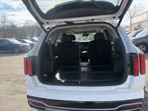 Used 2023 Kia Sorento SX image 6