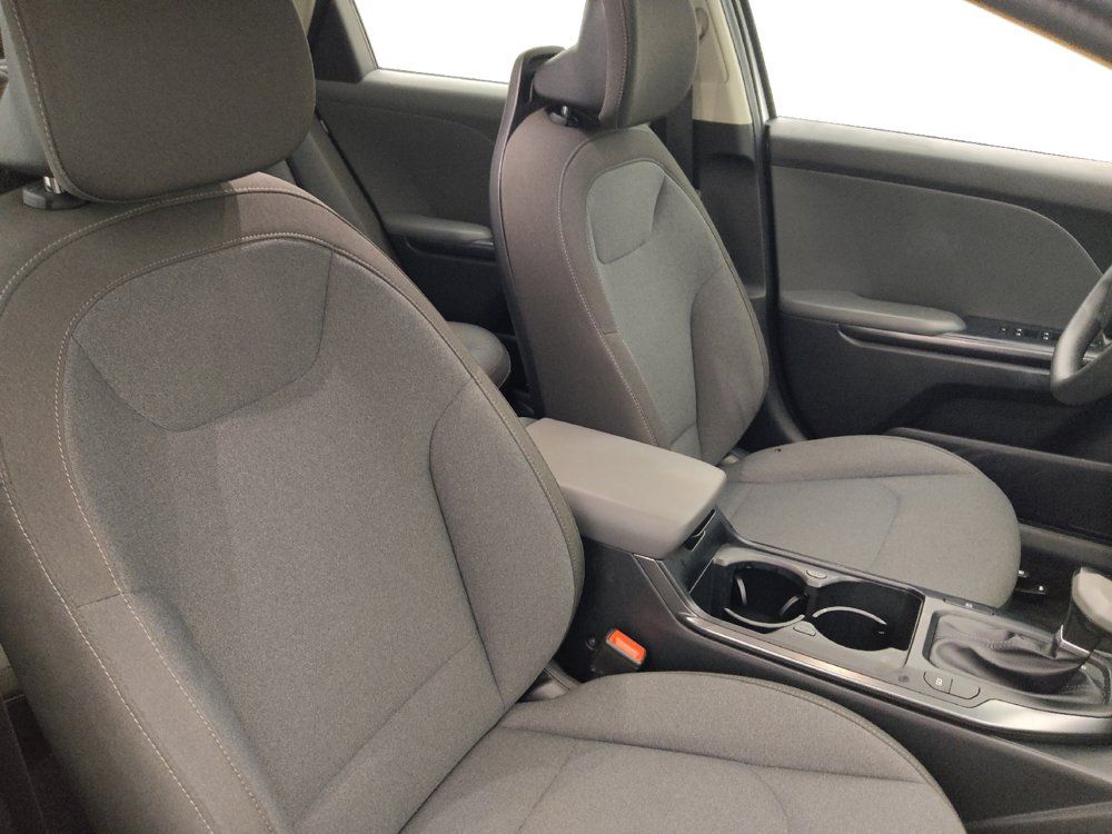 Used 2025 Kia K4 FWD image 21
